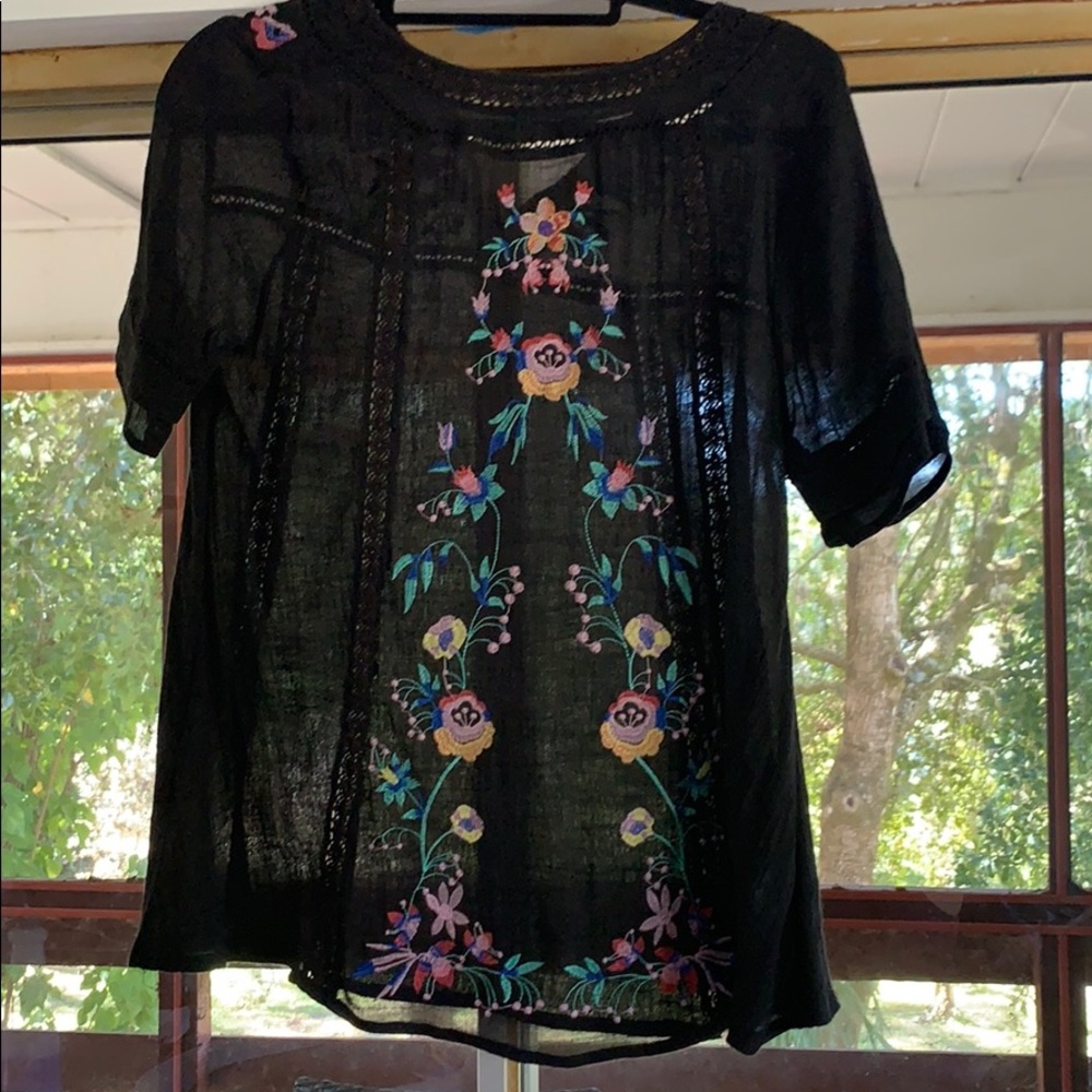 Women’s boho black top with embroidered flowers